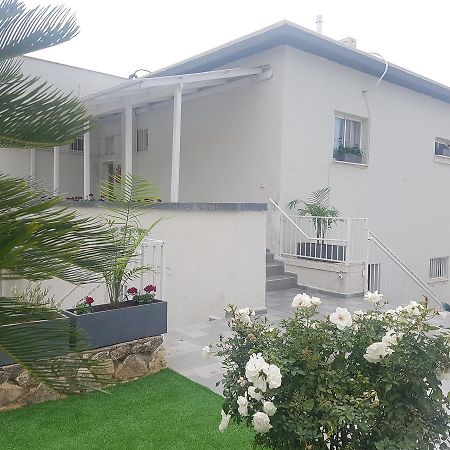 אבני החושן- Avnei Hoshen Aparthotel Nahariya Exterior foto